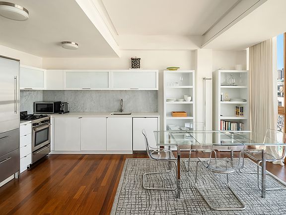 5th image of 30 Orchard St APT 7