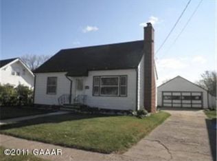 108 E Pike St, Osakis, MN 56360