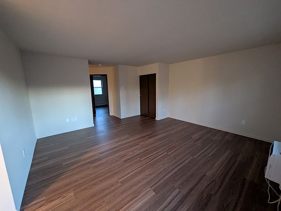 3rd image of 429 N Wolf Creek St APT 7
