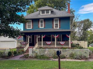 206 S 1st St, Savannah, MO 64485