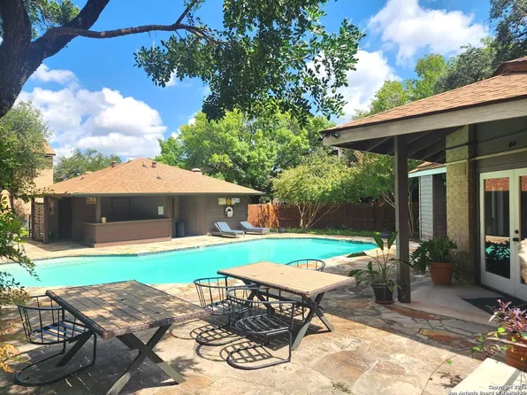 8611 Datapoint Dr #73, San Antonio, TX 78229
