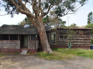 1981 Peninsula Dr, Arcata, CA 95521