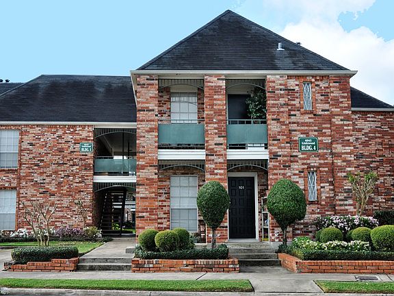 3rd image of 4010 Linkwood Dr APT 938