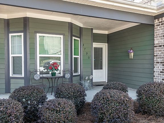 5th image of 3790 Graham Way