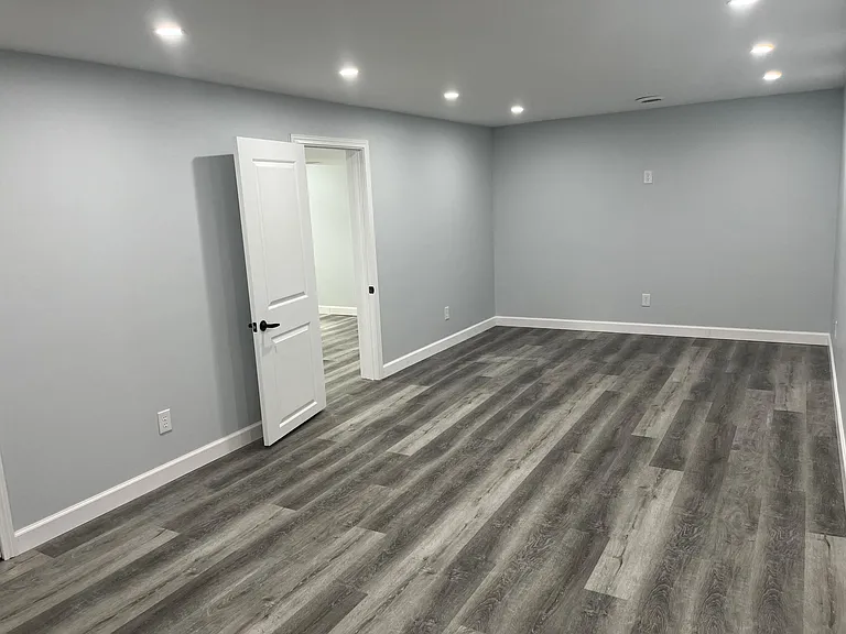 5163 Chateaugay Dr — Photo 26