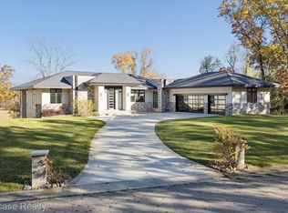 1164 Lake Forest Way, Milford, MI 48380