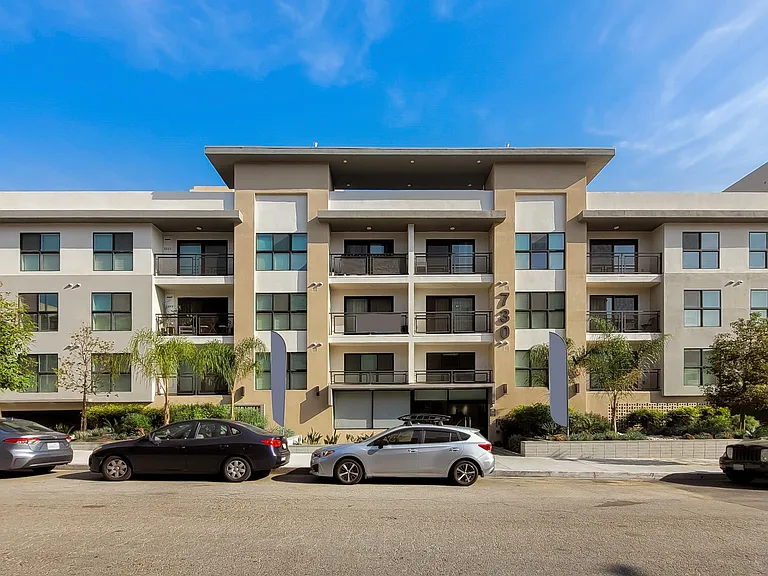 The Kingsley Diplomat Apartments — Photo 42