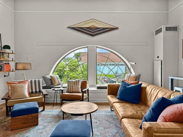 1255 Adams St #Wm210, Boston, MA 02124