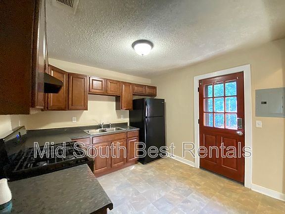 5th image of 13 Hiland Pl #A