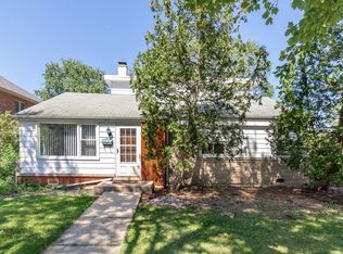 7010 Wilson Ter, Morton Grove, IL 60053