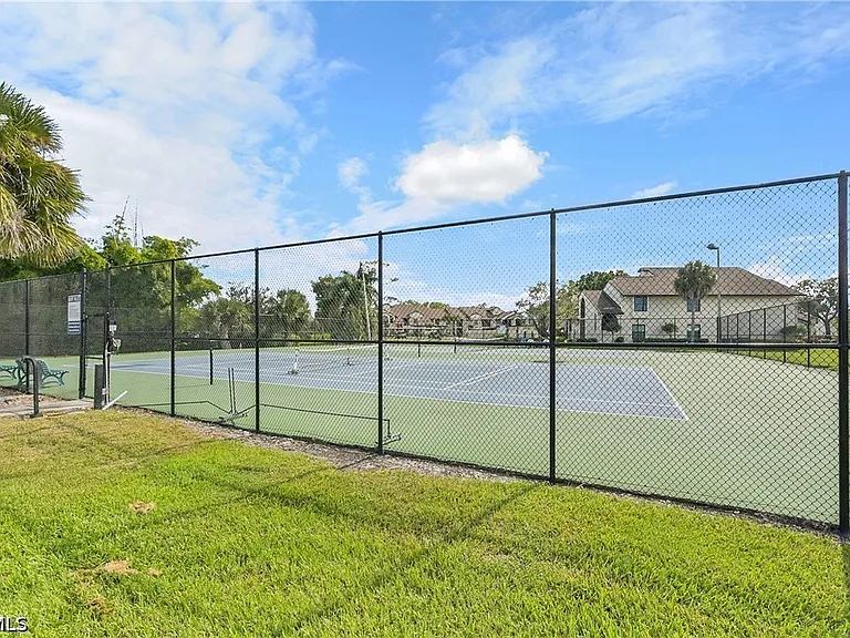 8474 Charter Club Cir #13 — Photo 28
