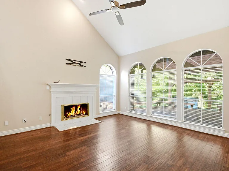 4307 Lakeshore Forest Dr — Photo 14