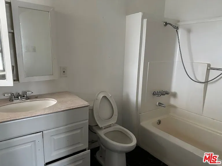 1347 Valencia St #1347 — Photo 7