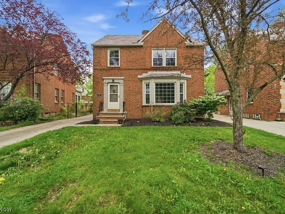 2391 Channing Rd
