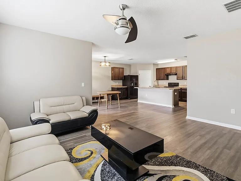 2318 Sequoia Way — Photo 5