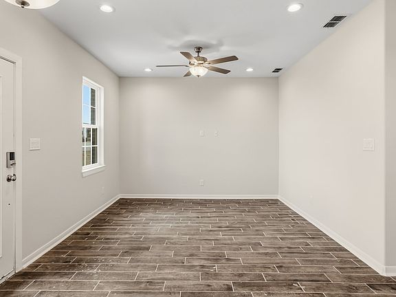 3rd image of 5424 Saint Leo Dr