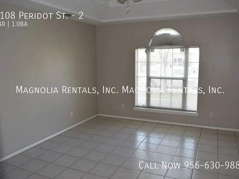 2108 Peridot St #2 — Photo 8
