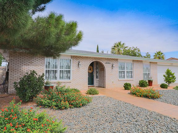 3rd image of 10767 Janway Dr