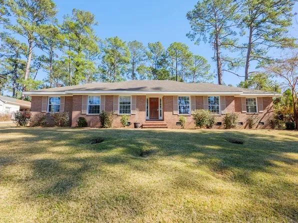 2205 Pinecliff Dr, Valdosta, GA 31602