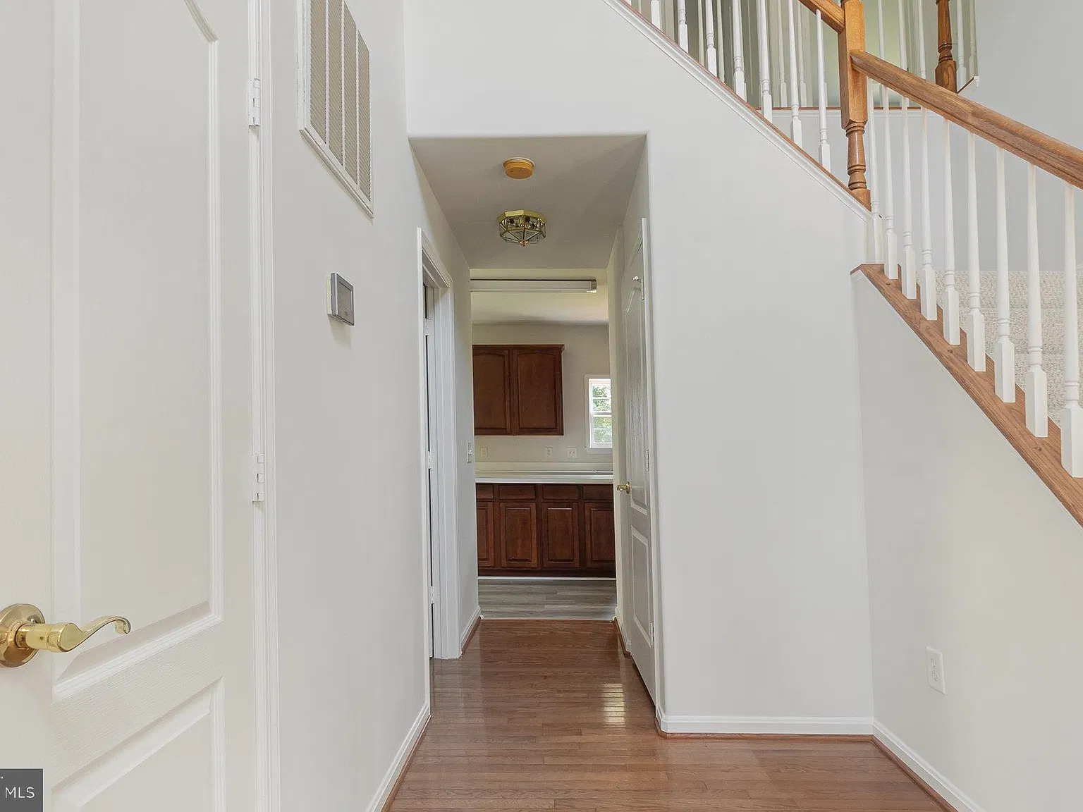 4 bed, 2.5 bath, 2795 sqft, $3,500 — Photo 2