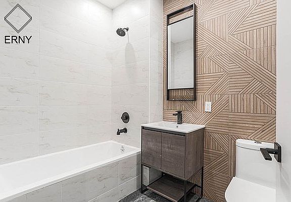4th image of 1407 Herkimer St #1N