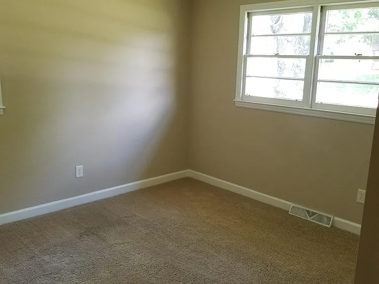 102 Woodfield Dr — Photo 19