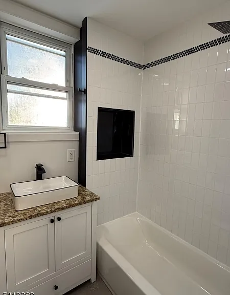 254 Montclair Ave — Photo 7