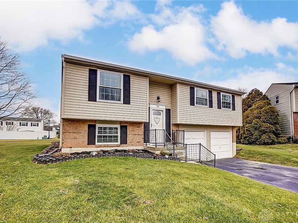 1st image of 108 Wichendon Farm Cir