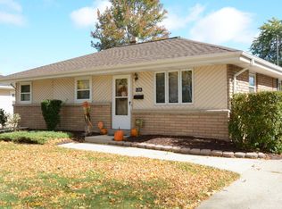 5268 N 107th St, Milwaukee, WI 53225