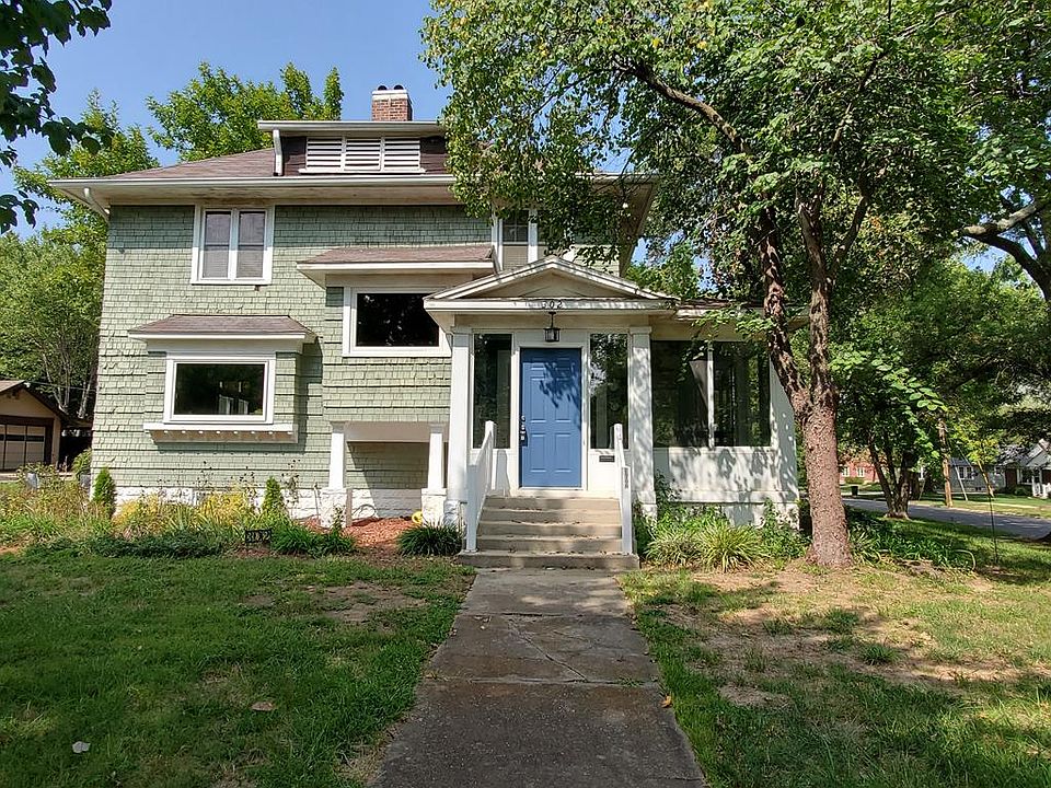 1st image of 302 W Quincy St