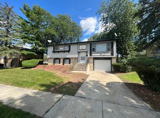 18961 Chestnut Ave, Country Club Hills, IL 60478