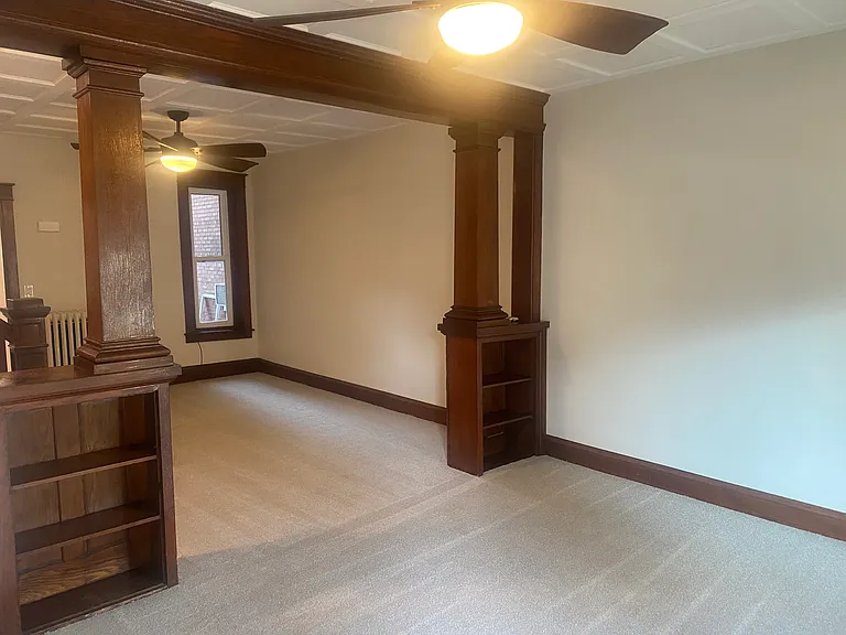 116 W Franklin St — Photo 11