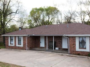 3117 N Old Missouri Rd, Fayetteville, AR 72703