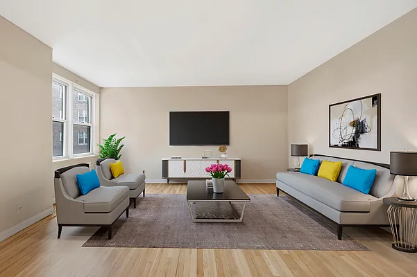 Sold by REMAX Elite | media 3