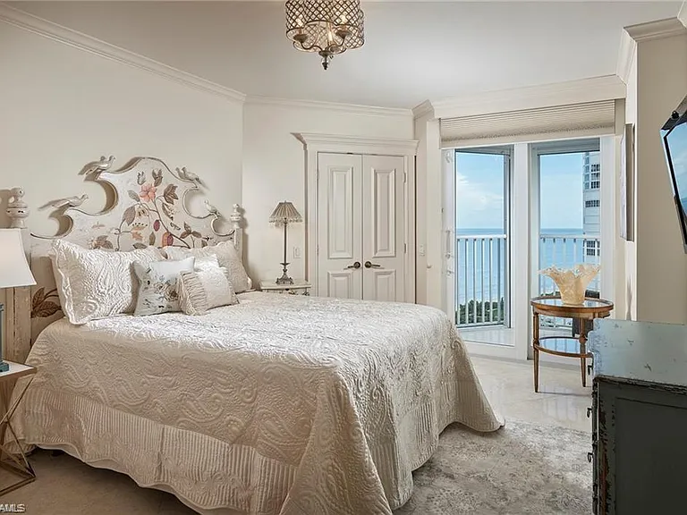 4041 Gulf Shore Blvd N #5 — Photo 12