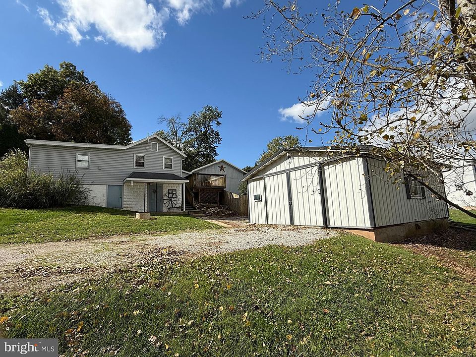 1st image of 655 Abbottstown Pike