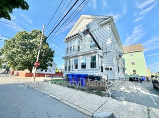 163 Park St FLOOR 3, Pawtucket, RI 02860