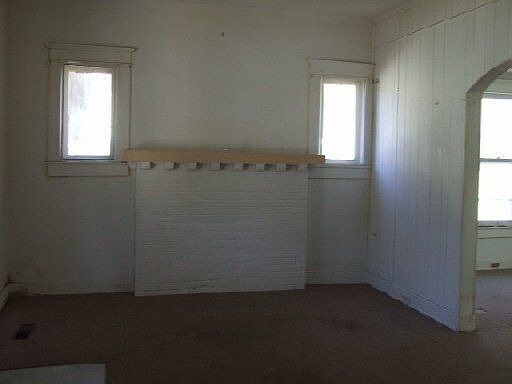 4th image of 2718 E 5th Ave