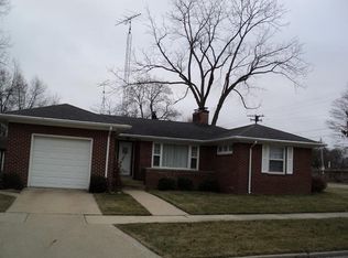 611 69th St, Kenosha, WI 53143