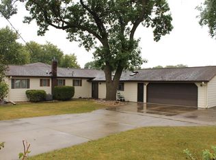 22318 Theater Rd, Fort Dodge, IA 50501