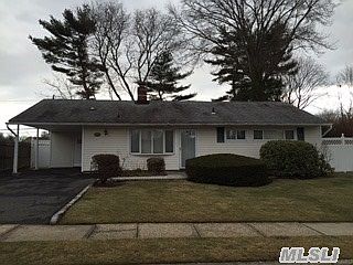 1st image of 106 Southwood Cir
