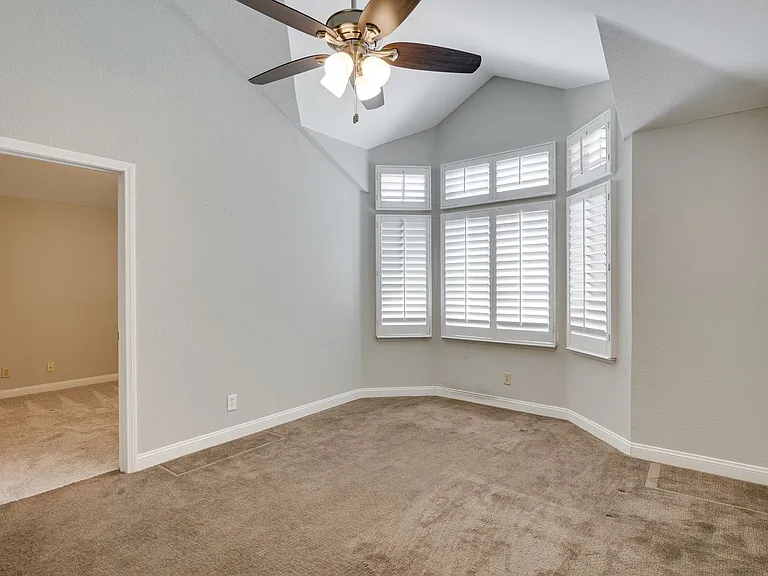 2816 Mellow Breeze St — Photo 32