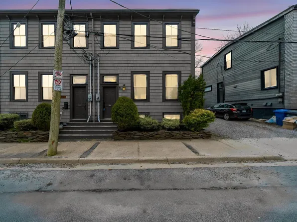 2446 James St, Halifax, NS B3K 3W7