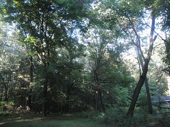 5th image of 834 Oakwood Beach