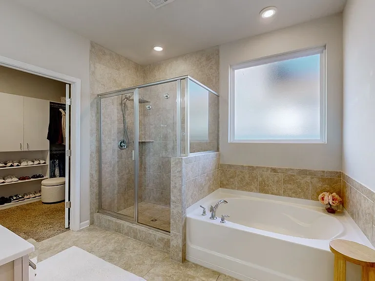 6413 Hickory Bell Dr — Photo 23