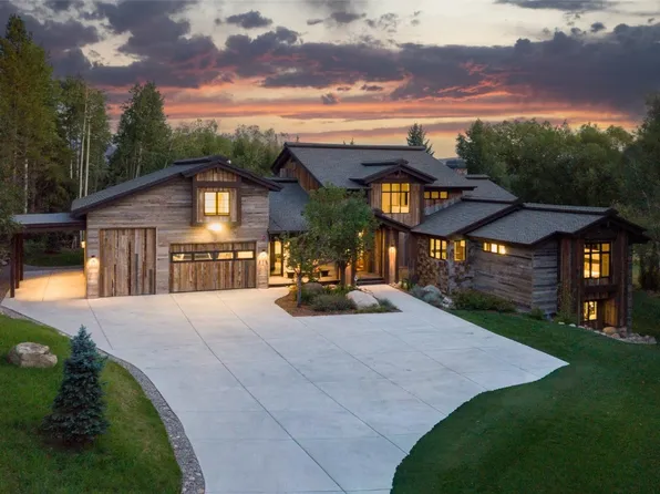 855 Fox Ln, Steamboat Springs, CO 80487