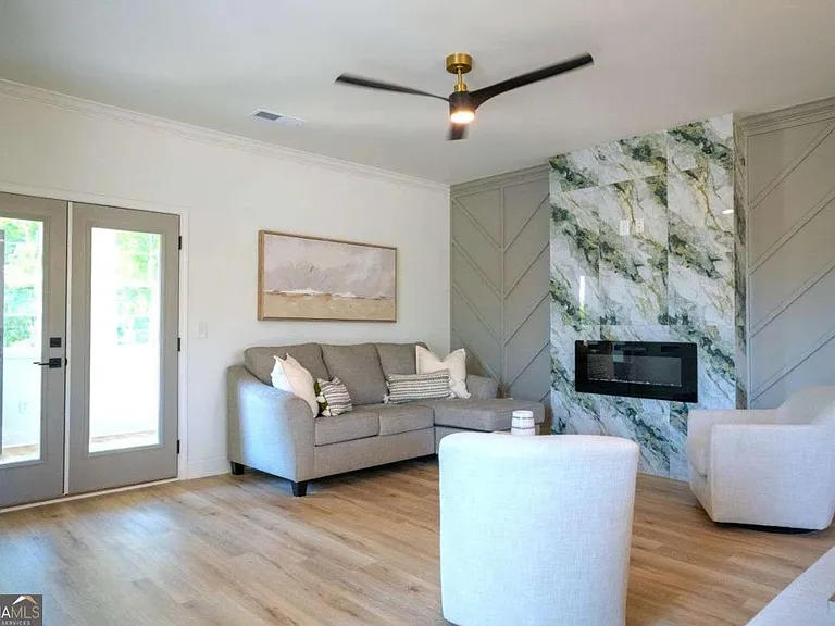 1365 Sydney Oaks Dr #8 — Photo 4