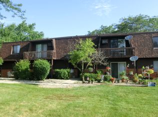 11640 Blackhawk Ct APT 6, Mokena, IL 60448