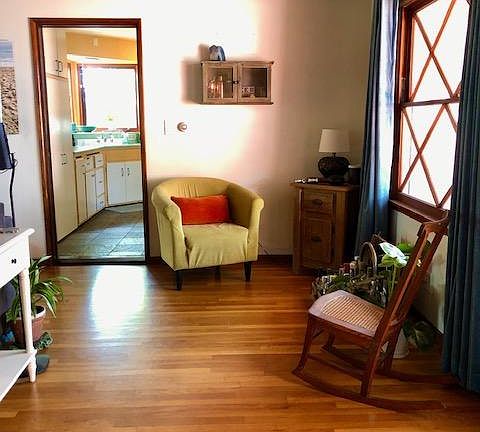 4th image of 6030 Elmer Ave