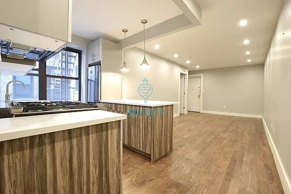 Rented by null | media 4